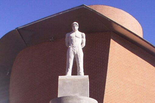 2pac, a híres rapper szobra Németországban.