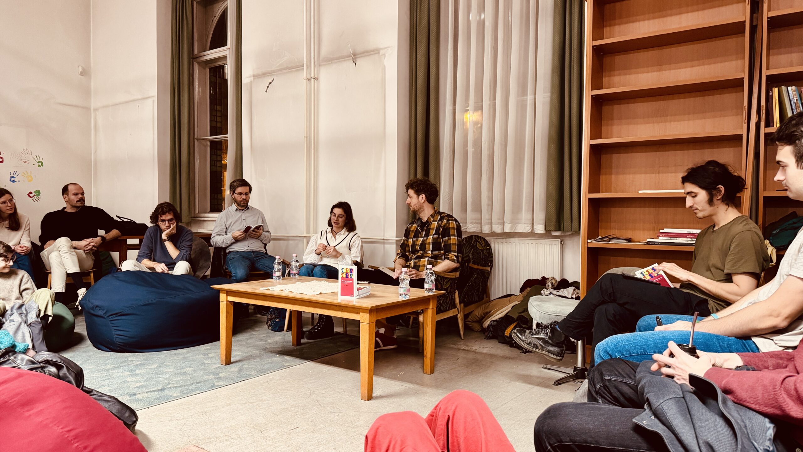 Könyvbemutató szeminárium Éber Márk Áron legutóbbi könyvéről az ELTE BTK-n.